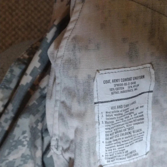 Medium/Short camo jacket - Picture 4 of 4